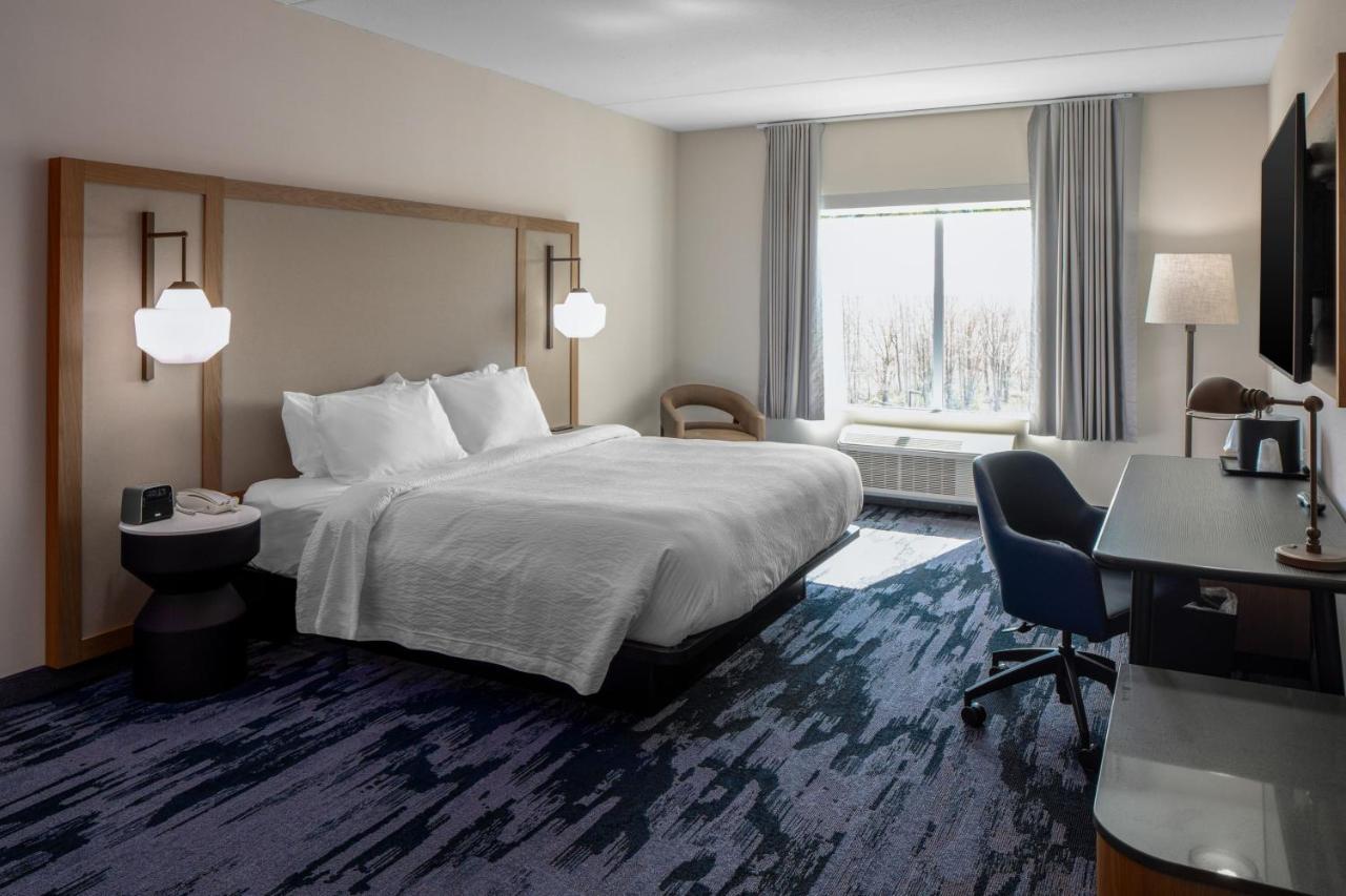 Fairfield By Marriott &