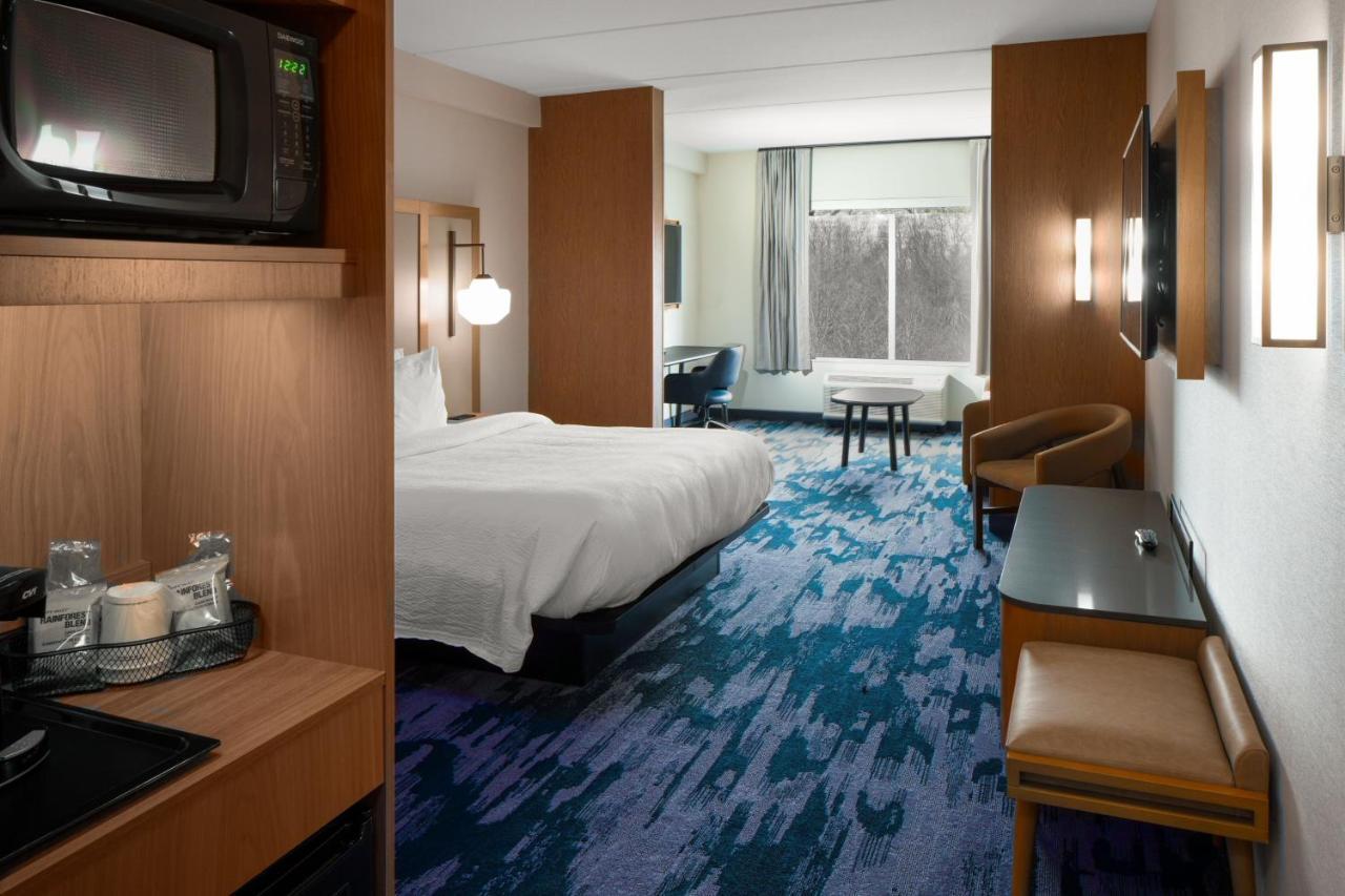 Fairfield By Marriott & Hotel