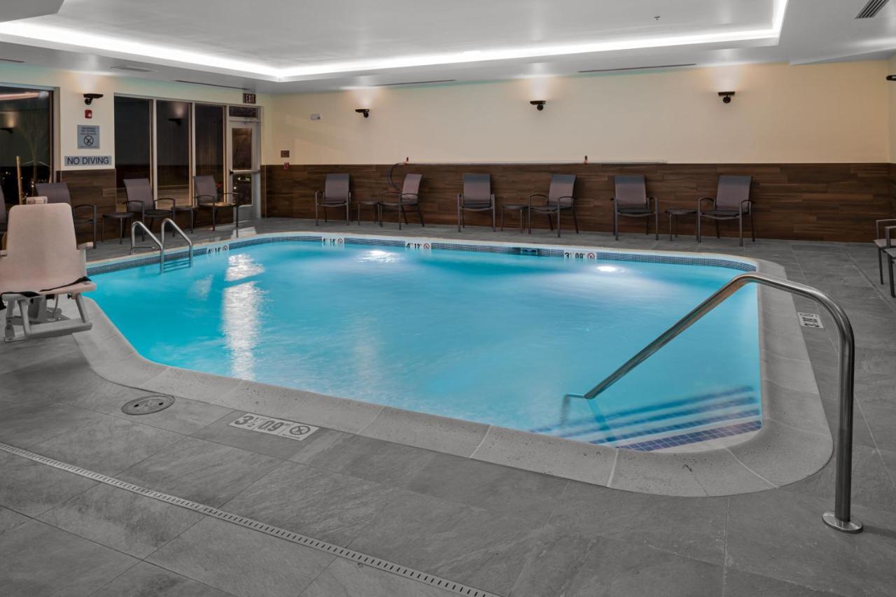 Hotel Fairfield By Marriott & 3*